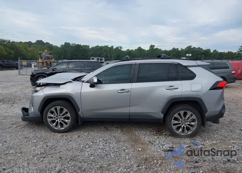 2022 Toyota Rav4 Xle Premium из США, поврежденный, VIN 2T3C1RFV8NC192872